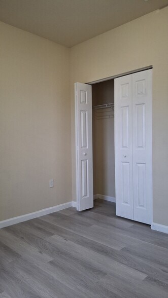 Building Photo - 8760 NW 97th Ave