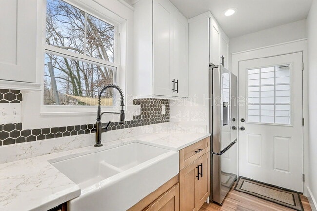 Building Photo - 12101 Fort Washington Rd