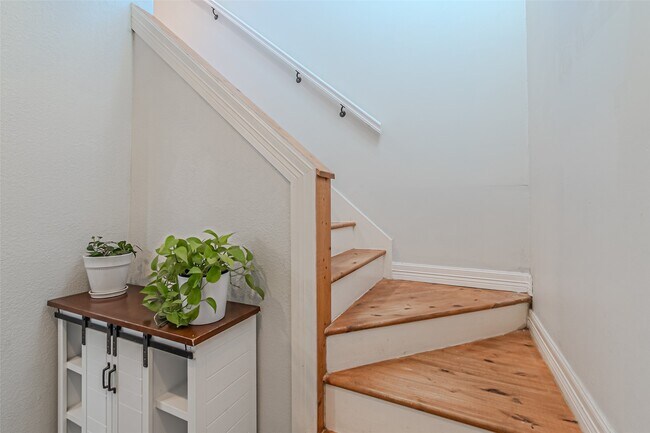 Building Photo - 15179 Kimberley Ct