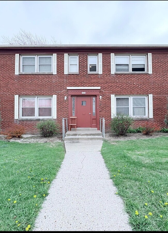 Building Photo - 1801 W Oklahoma Ave