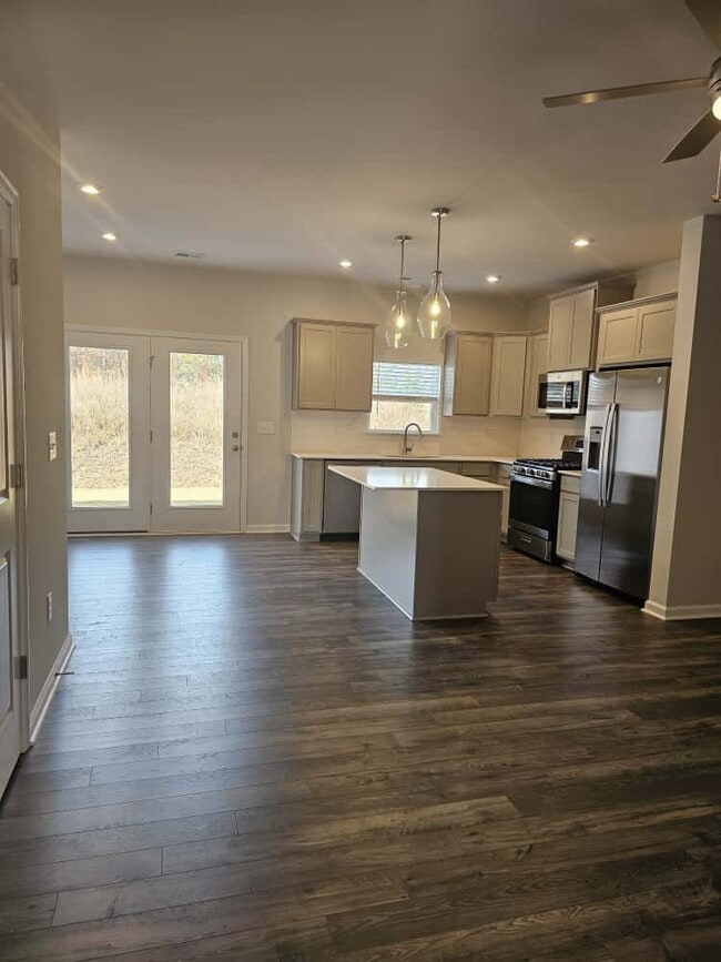 Building Photo - 252 Santorini Wy