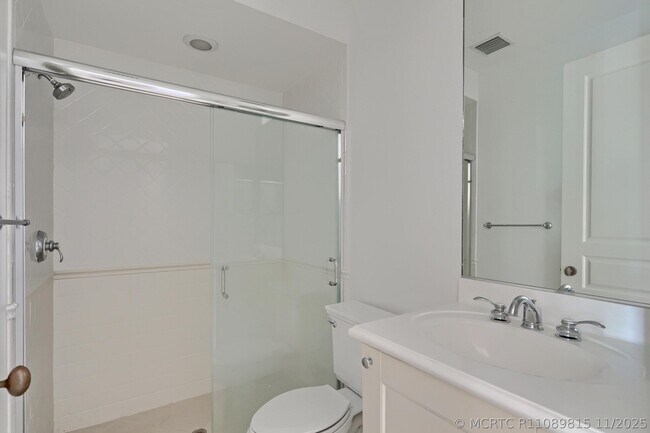Building Photo - 343 Flamingo Dr