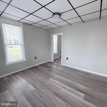 Building Photo - 980 Scotland Ave