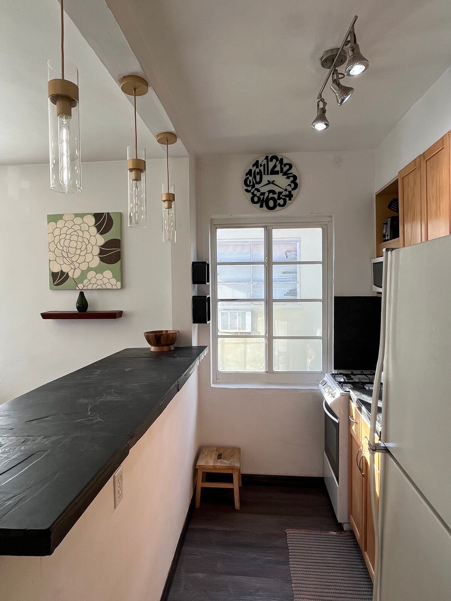 Building Photo - 511 75th St