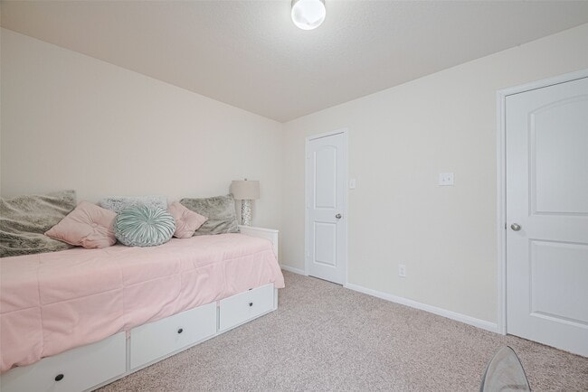 Building Photo - 5218 Windy Plantation Dr