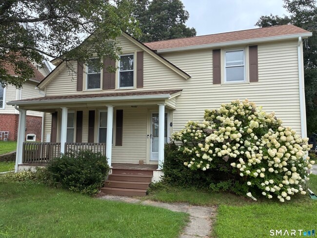 Building Photo - 633 Norwich Rd