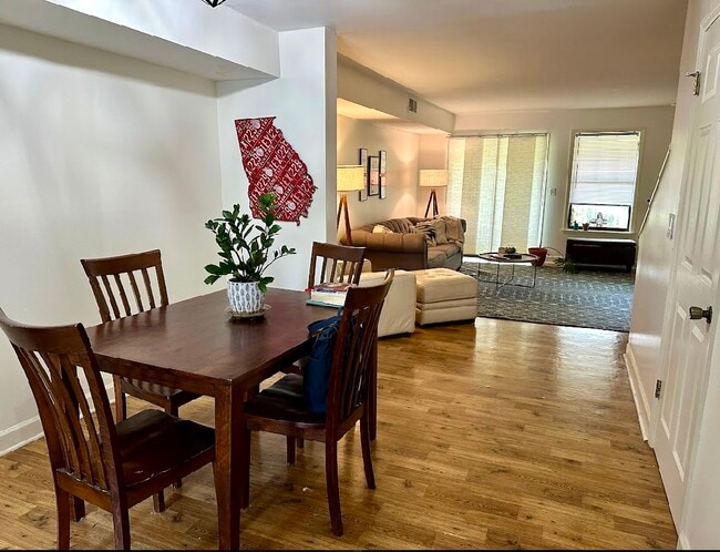 Primary Photo - 210 Appleby Dr