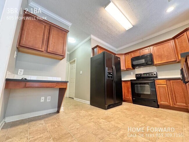 Building Photo - 605 Hopewell Park