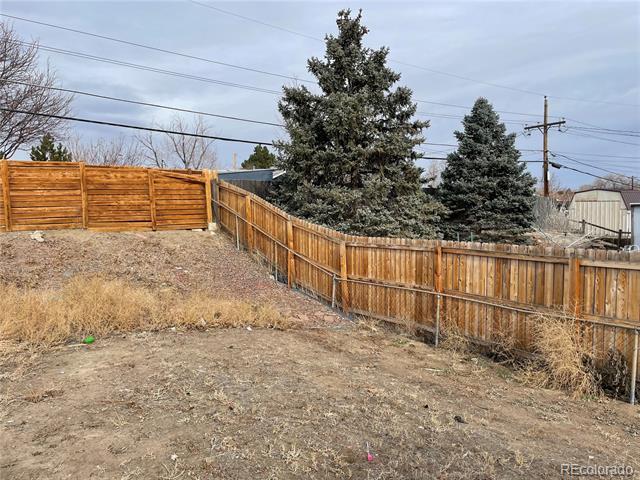 Building Photo - 341 Cuchara St