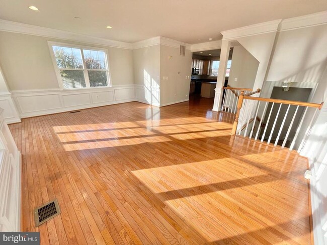 Building Photo - 8090 Whispering Wind Ln