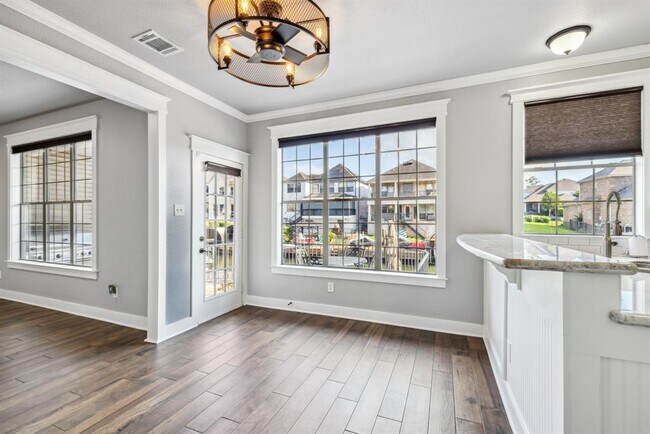 Building Photo - 12336 Pebble View Dr