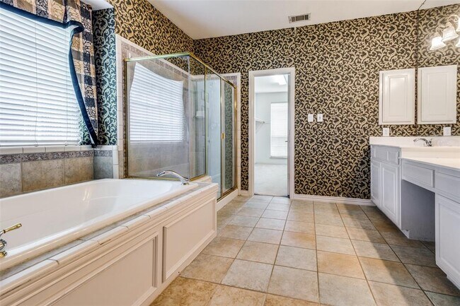 Building Photo - 8412 Greystone Ct