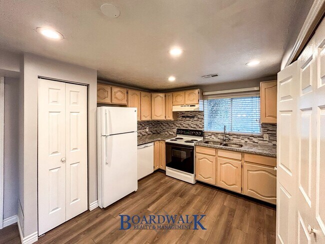 Building Photo - 11644 Brisbane Dr