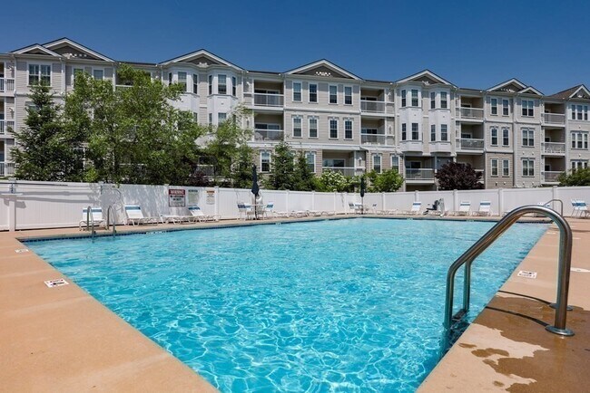 Building Photo - 204 Clocktower Dr