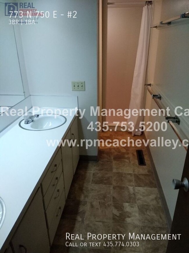 Building Photo - 773 N 750 E