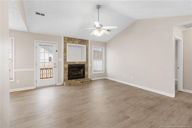 Building Photo - 3022 Burton Dr