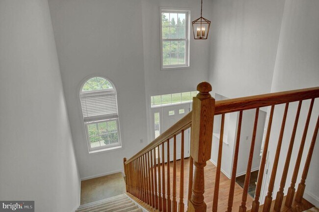 Building Photo - 201 Eleah's Crossing