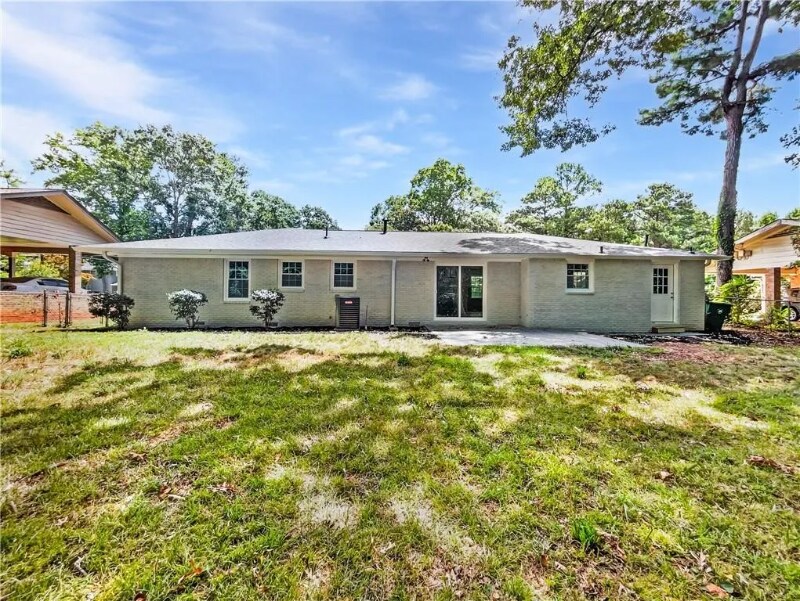 Building Photo - 2685 Rainbow Ridge Rd