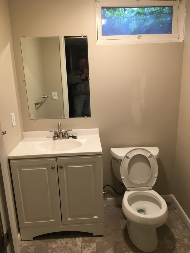 Building Photo - Fully remodeled  3 bed, 1 .5 bath ranch with bonus room and garage near Lemoyne College