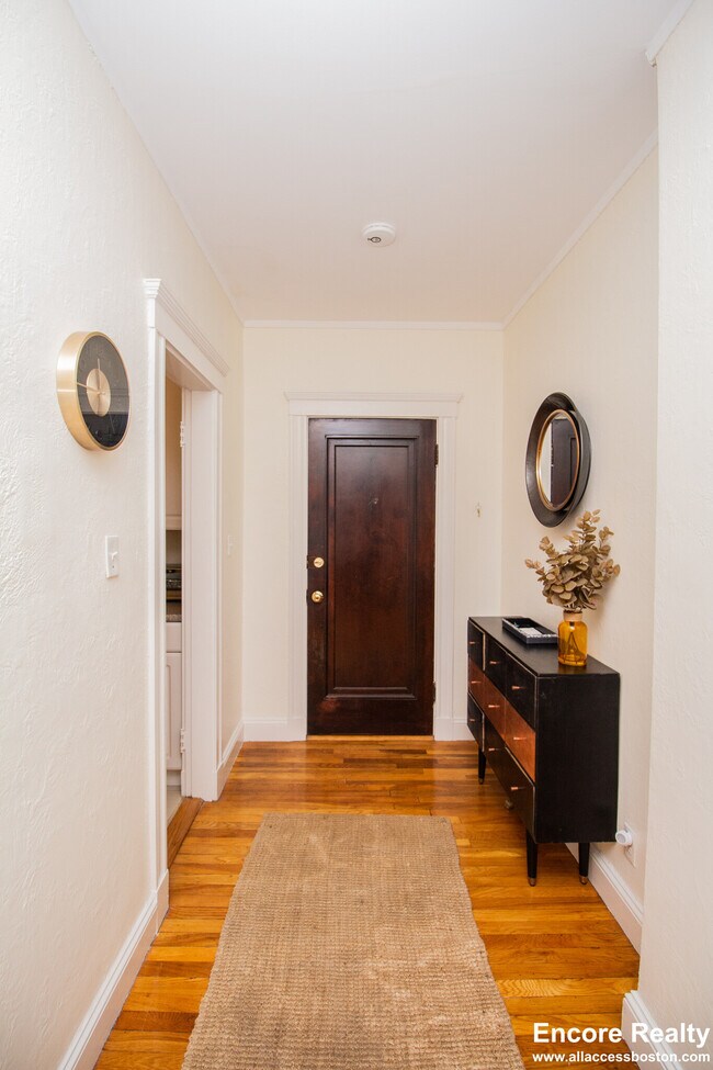 Building Photo - 1945 Commonwealth Ave