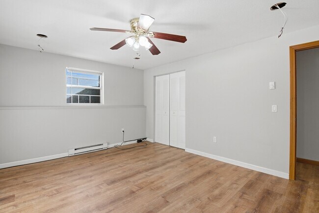 Building Photo - 39 Pleasant St