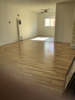 Building Photo - 834 7th St