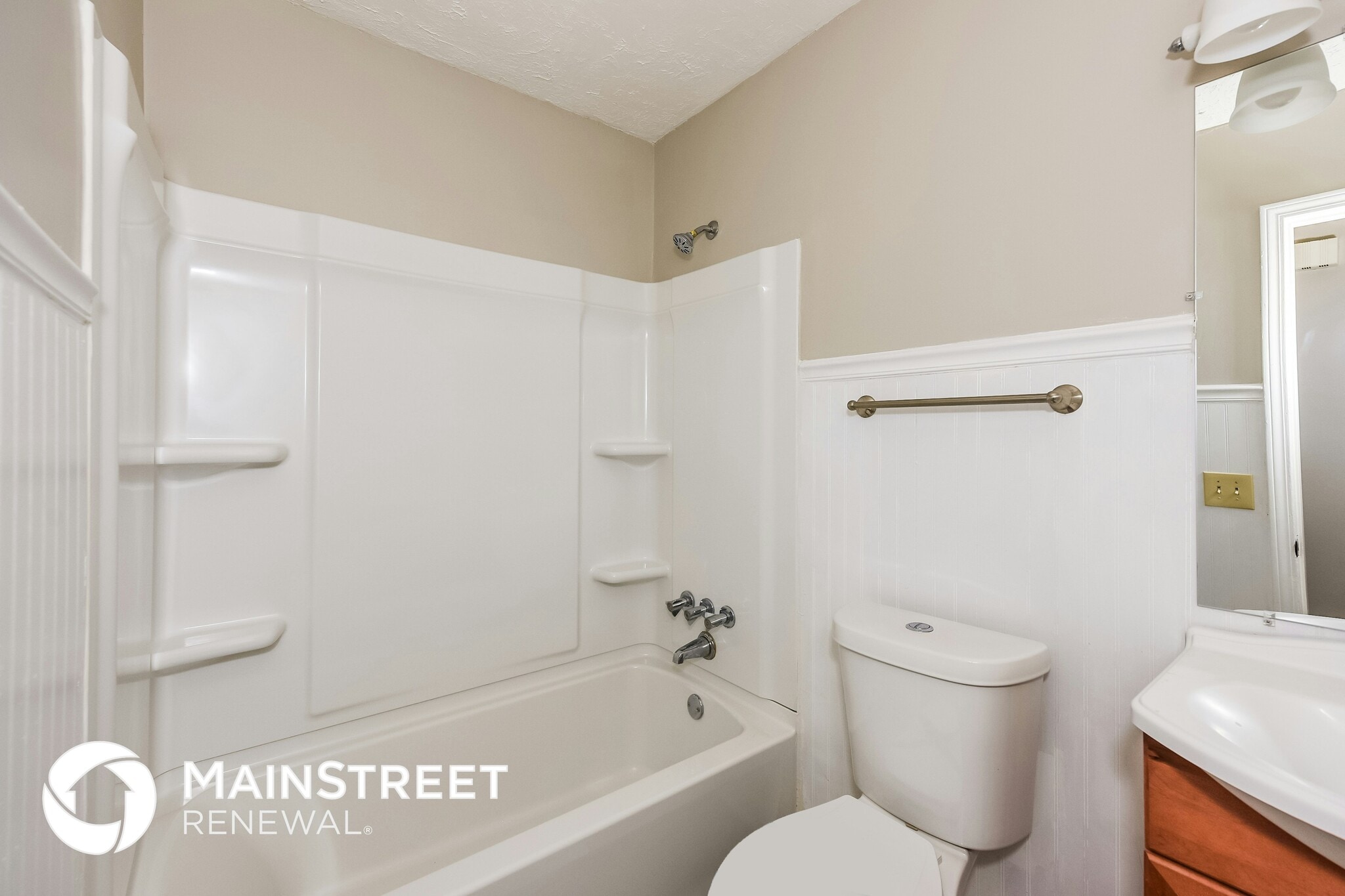 Building Photo - 1133 Jacksons View Rd