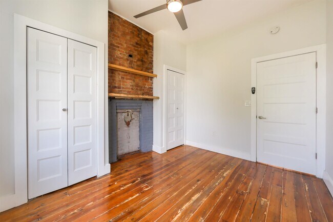 Building Photo - 157 Sherman Ave