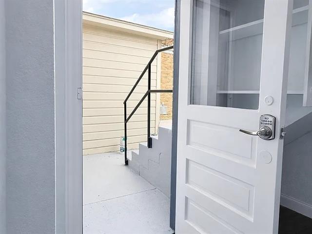 Building Photo - 5930 Victor St