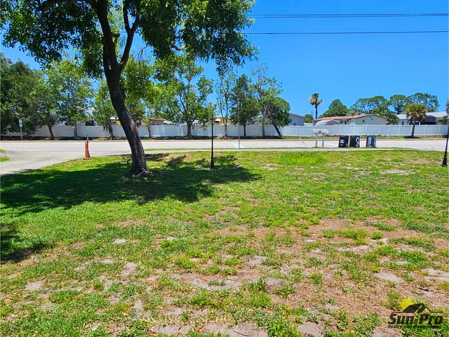 Building Photo - 556 Taylor Rd