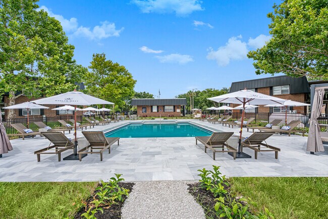 Pool Furniture - Avalyn West