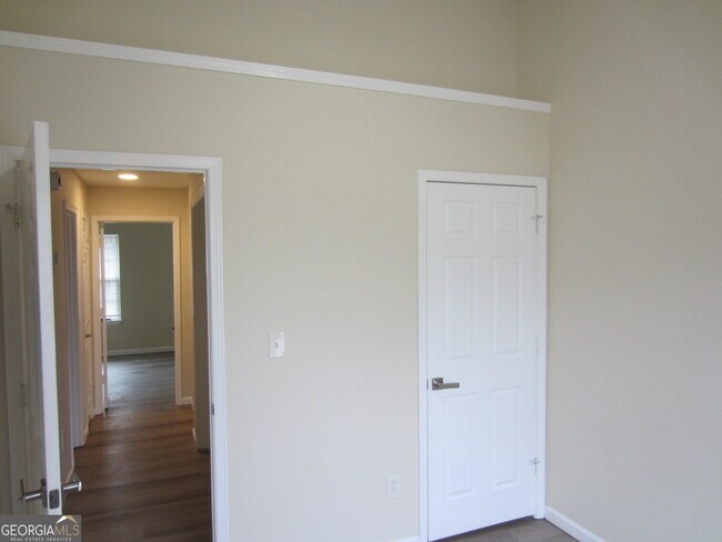 Building Photo - 4036 Oak Glenn Dr