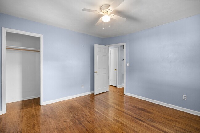 Building Photo - 1204 Fontana Ave