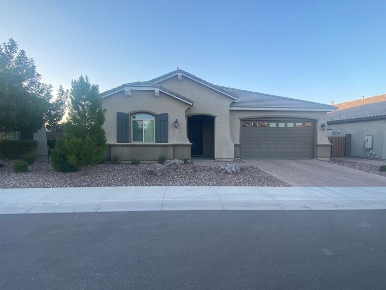Building Photo - 2856 W Kanab Dr