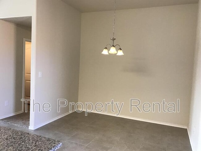 Building Photo - 1605 Wrangler Ln