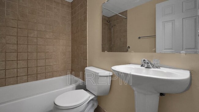 Building Photo - 3072 Morsetown Ct S