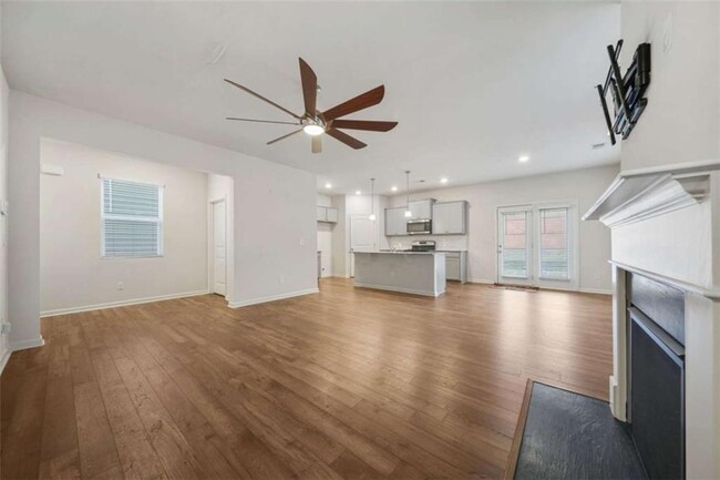 Building Photo - 826 Bentley Dr