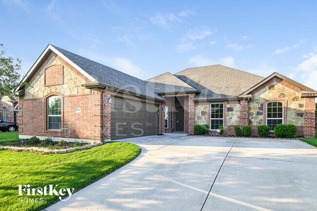 Building Photo - 204 Troy Ln