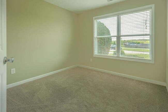 Building Photo - 77 Gray Field Ct