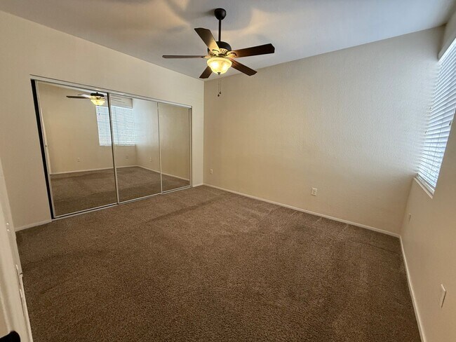 Building Photo - SPACIOUS 3BED/2BA CONDO ON THE 2ND FLOOR IN NORTH SUMMERLIN!