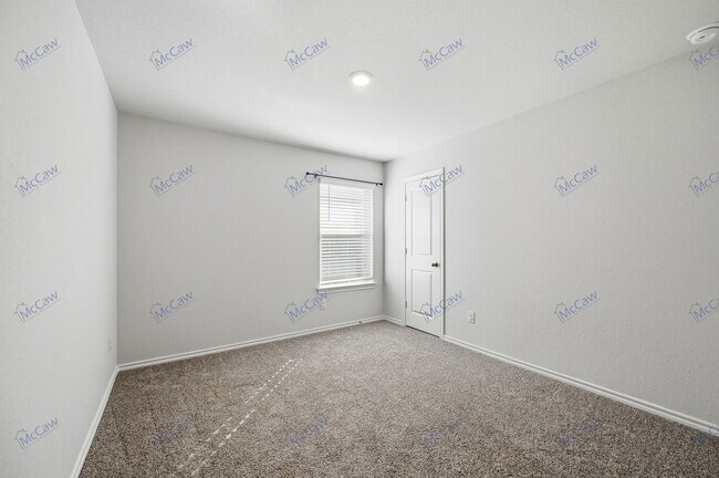 Building Photo - 537 Bronze Cir W