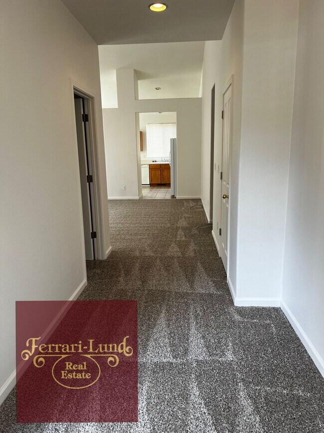 Building Photo - ?? Home in the Vistas in East Sparks- Kay DeAlba Property!! ??