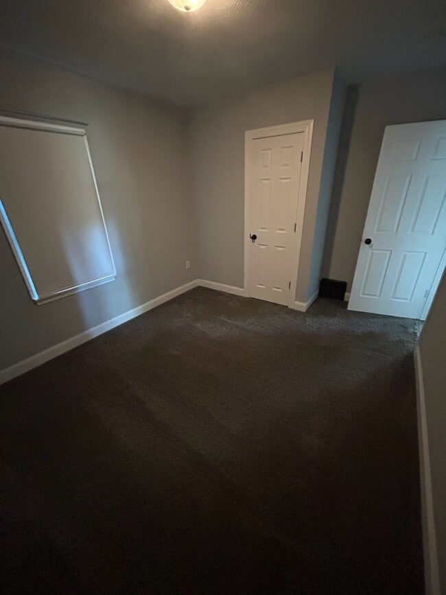 Building Photo - 52093 Clover Trail