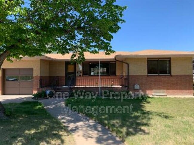 Primary Photo - 2105 11th St