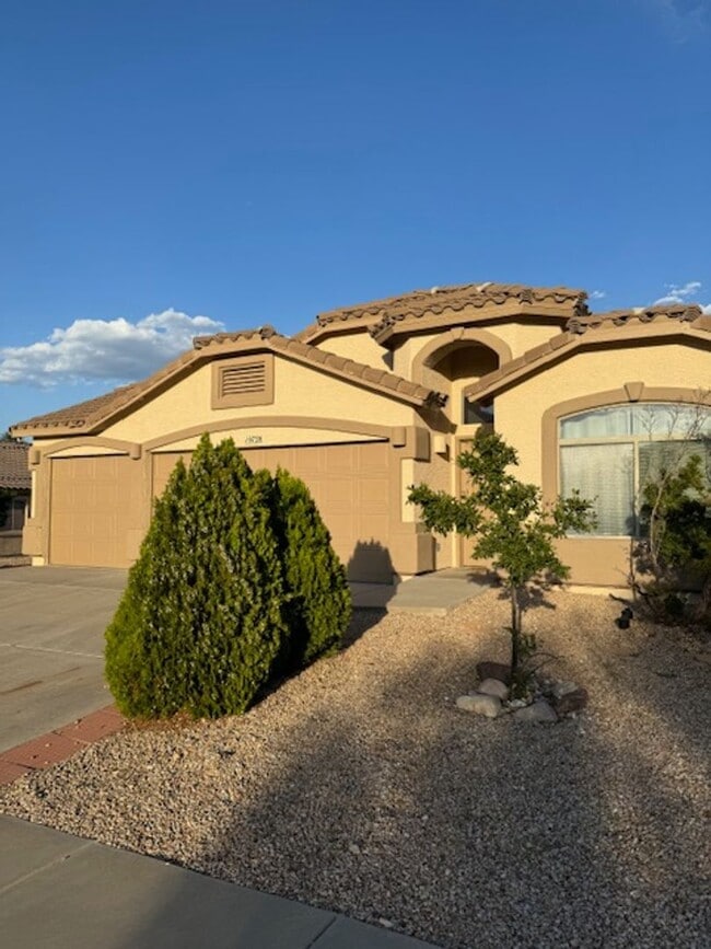 Building Photo - Vail- 3 bedroom/ 2 bathroom with 3 car garage