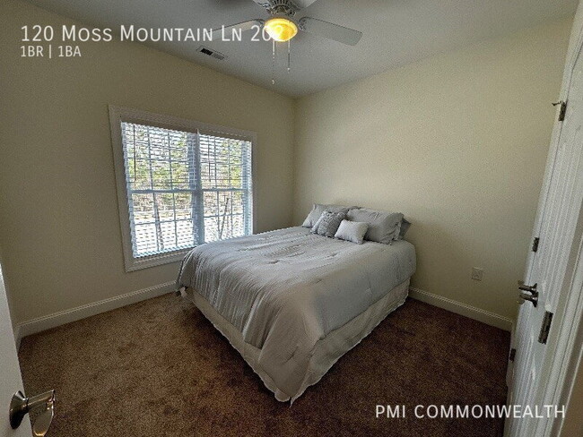 Building Photo - 120 Moss Mountain Ln