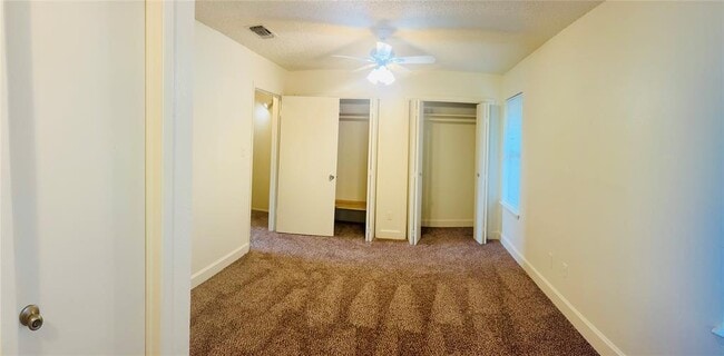 Building Photo - 1206 Tartan Ln