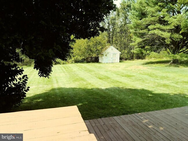 Building Photo - 6731 Edwards Ave