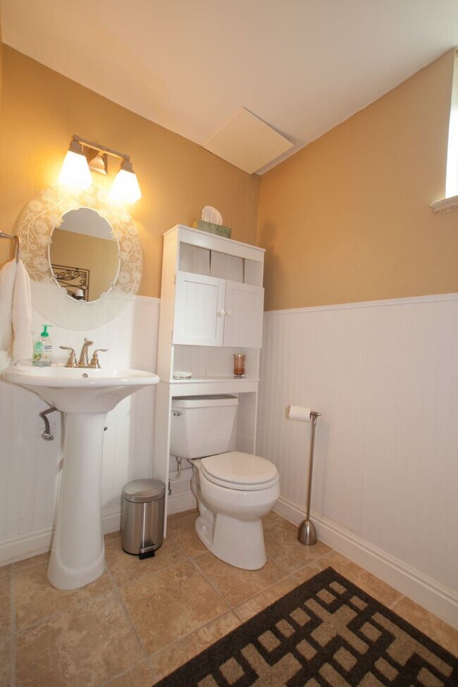 Building Photo - 2Bed/2Bath Home in Sloan's Lake