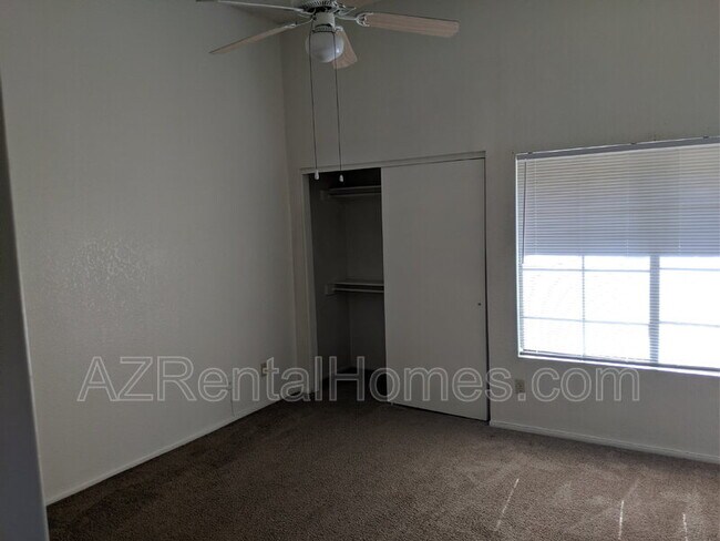 Building Photo - 819 N College Ave